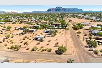 2582 W Smoketree Street, Apache Junction, AZ 85120 - Photo 1