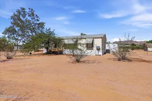 2582 W Smoketree St, Apache Junction, AZ 85120 - Photo 3