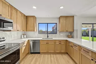 3061 W Country Club Terrace, Phoenix, AZ 85027 - Photo 3
