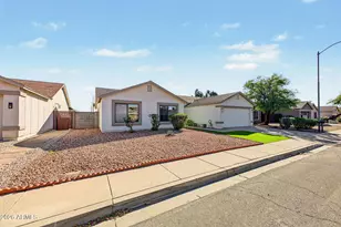 3061 W Country Club Terrace, Phoenix, AZ 85027 - Photo 5