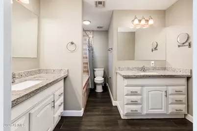 2344 W Mitchell Drive, Phoenix, AZ 85015 - Photo 17