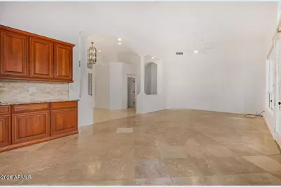 8938 E Captain Dreyfus Avenue, Scottsdale, AZ 85260 - Photo 9