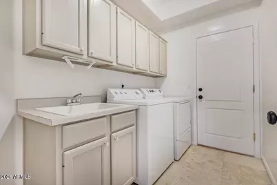 8938 E Captain Dreyfus Avenue, Scottsdale, AZ 85260 - Photo 23