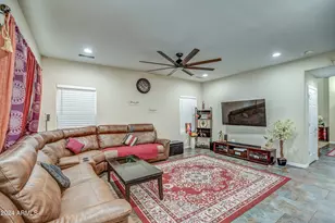 2015 W Davis Rd, Phoenix, AZ 85023 - Photo 13