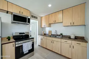 1812 N 32nd Pl, Phoenix, AZ 85008 - Photo 9