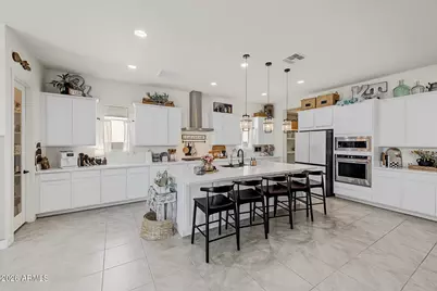 18418 W Medlock Drive, Litchfield Park, AZ 85340 - Photo 17