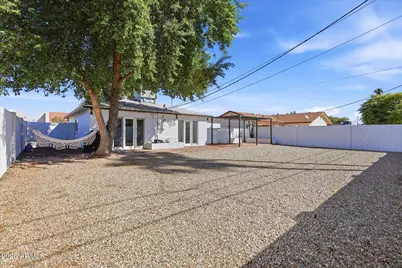 7715 E Earll Drive, Scottsdale, AZ 85251 - Photo 25