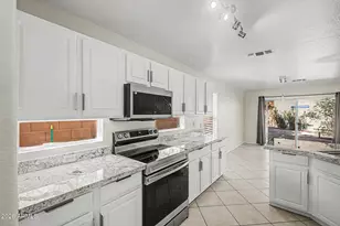 17606 N 17th Pl, Phoenix, AZ 85022 - Photo 13