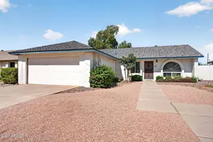 2002 W Summit Pl, Chandler, AZ 85224 - Photo 1