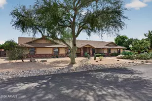 5003 W Fallen Leaf Ln, Glendale, AZ 85310 - Photo 9