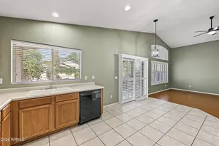 2742 S Camellia Ct, Chandler, AZ 85286 - Photo 11