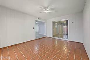 10506 W Highwood Ln, Sun City, AZ 85373 - Photo 11