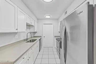 10506 W Highwood Lane, Sun City, AZ 85373 - Photo 15