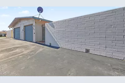 10506 W Highwood Lane, Sun City, AZ 85373 - Photo 33