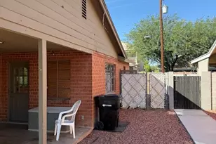 2736 W Lawrence Road W, Phoenix, AZ 85017 - Photo 21