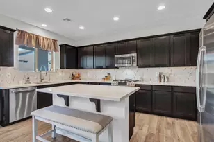14226 W Cottontail Ln, Surprise, AZ 85387 - Photo 13
