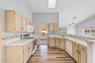 20370 N 109th Drive, Peoria, AZ 85373 - Photo 5