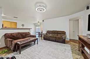 3350 W Rose Garden Ln, Phoenix, AZ 85027 - Photo 11