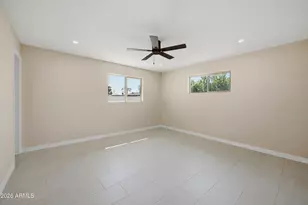 1325 E Avalon Dr, Phoenix, AZ 85014 - Photo 15
