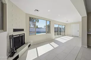 1325 E Avalon Dr, Phoenix, AZ 85014 - Photo 7