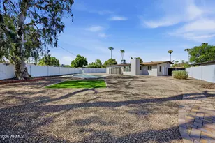 1325 E Avalon Dr, Phoenix, AZ 85014 - Photo 35