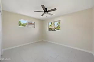 1325 E Avalon Dr, Phoenix, AZ 85014 - Photo 19
