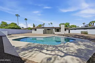 1325 E Avalon Dr, Phoenix, AZ 85014 - Photo 29