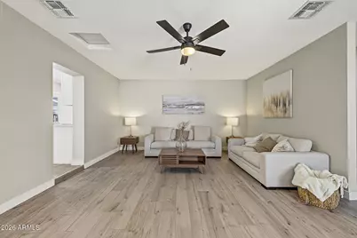 4750 N 39th Drive, Phoenix, AZ 85019 - Photo 15