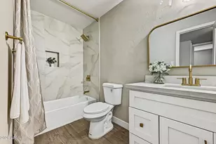 4750 N 39th Dr, Phoenix, AZ 85019 - Photo 21