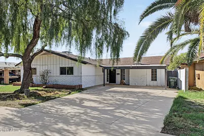 4750 N 39th Drive, Phoenix, AZ 85019 - Photo 3