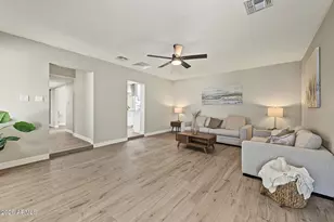 4750 N 39th Dr, Phoenix, AZ 85019 - Photo 13