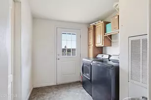 8595 E Mercury Dr, Flagstaff, AZ 86004 - Photo 15