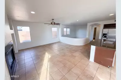 25583 W Pioneer Street, Buckeye, AZ 85326 - Photo 13