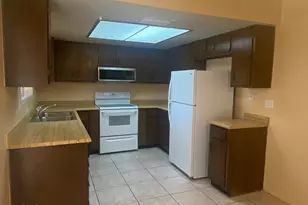 32 W Loma Vista Dr, Tempe, AZ 85282 - Photo 7