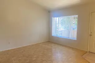 32 W Loma Vista Dr, Tempe, AZ 85282 - Photo 5