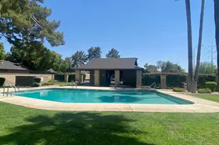 32 W Loma Vista Dr, Tempe, AZ 85282 - Photo 17