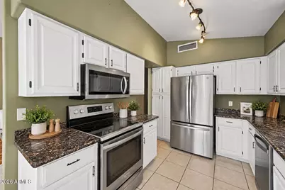 14527 W Zuni Trail, Surprise, AZ 85374 - Photo 11