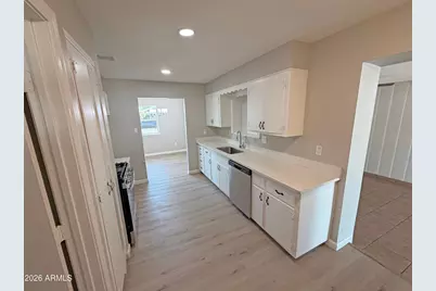 100 E 7th Drive, Mesa, AZ 85210 - Photo 11