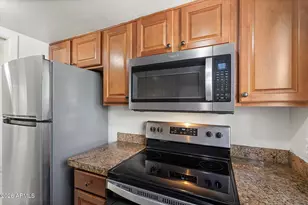 4804 N 73rd St, Scottsdale, AZ 85251 - Photo 9