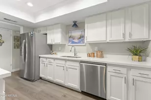 11801 N Hacienda Dr, Sun City, AZ 85351 - Photo 3