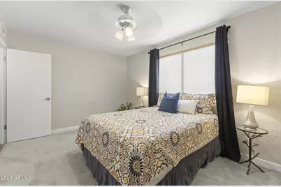 11801 N Hacienda Drive, Sun City, AZ 85351 - Photo 15