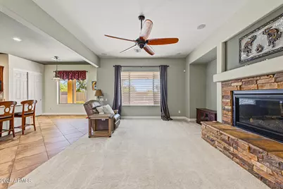 5637 W Straight Arrow Lane, Phoenix, AZ 85083 - Photo 11