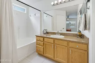 3007 W Zachary Dr, Phoenix, AZ 85027 - Photo 13