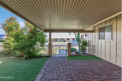 10603 W Roundelay Circle, Sun City, AZ 85351 - Photo 11