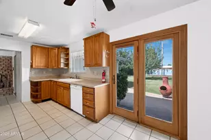 67 W Kayetan Dr, Sierra Vista, AZ 85635 - Photo 15