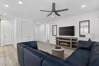 8918 W Rancho Drive, Glendale, AZ 85305 - Photo 5