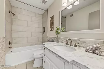 3910 E Kimberly Way, Phoenix, AZ 85050 - Photo 25