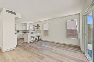 3910 E Kimberly Way, Phoenix, AZ 85050 - Photo 9