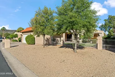 210 W Canterbury Lane, Phoenix, AZ 85023 - Photo 25