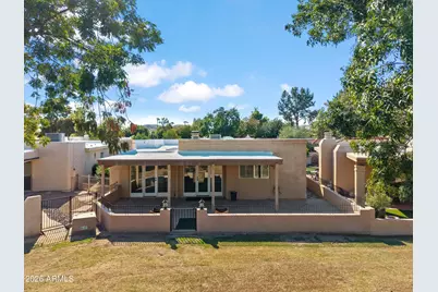 210 W Canterbury Lane, Phoenix, AZ 85023 - Photo 39